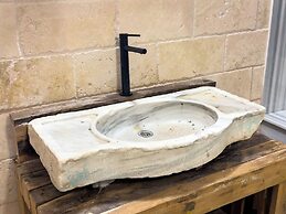 Obruk Kervansaray Museum Hotel