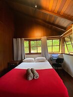 Nomades Riverside - Adventure Hostels & Coworking