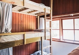 Nomades Riverside - Adventure Hostels & Coworking