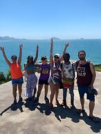 Nomades Riverside - Adventure Hostels & Coworking