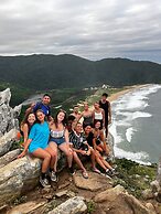 Nomades Riverside - Adventure Hostels & Coworking