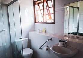 Nomades Riverside - Adventure Hostels & Coworking