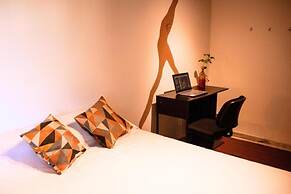 Nomades Riverside - Adventure Hostels & Coworking