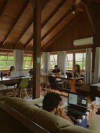 Nomades Riverside - Adventure Hostels & Coworking