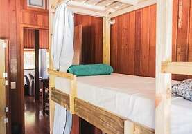 Nomades Riverside - Adventure Hostels & Coworking