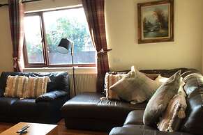 Wonderful 4 Bedroom Cottage Sleeps 8