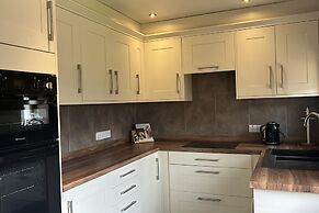 Wonderful 4 Bedroom Cottage Sleeps 8