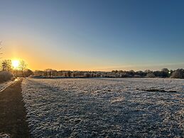 Wonderful 4 Bedroom Cottage Sleeps 8