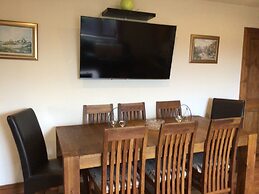 Wonderful 4 Bedroom Cottage Sleeps 8