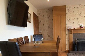 Wonderful 4 Bedroom Cottage Sleeps 8