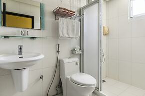 Bear In Love with Jenny B&B