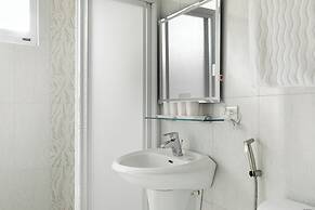 Bear In Love with Jenny B&B