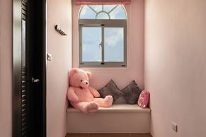 Bear In Love with Jenny B&B