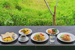 Santya Loka Lodge & Twin Waterfall