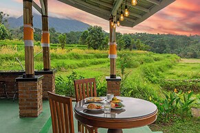 Santya Loka Lodge & Twin Waterfall