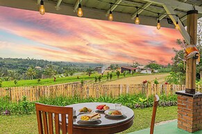 Santya Loka Lodge & Twin Waterfall