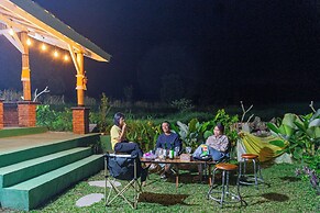 Santya Loka Lodge & Twin Waterfall