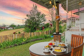 Santya Loka Lodge & Twin Waterfall