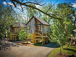 Fairway Treehouses