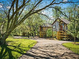 Fairway Treehouses