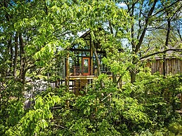 Fairway Treehouses