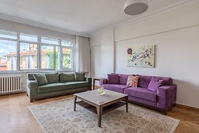 Flat With Balcony 4 min to Akmerkez Mall in Etiler