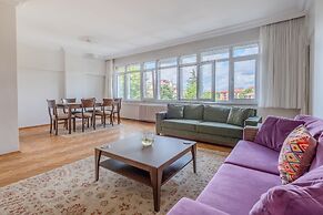 Flat With Balcony 4 min to Akmerkez Mall in Etiler