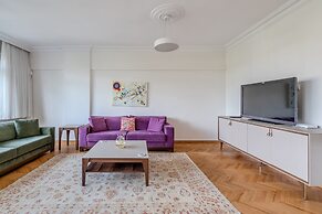 Flat With Balcony 4 min to Akmerkez Mall in Etiler