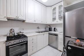 Flat With Balcony 4 min to Akmerkez Mall in Etiler