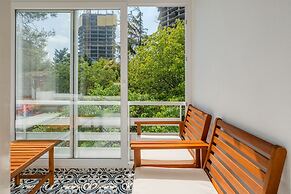 Flat With Balcony 4 min to Akmerkez Mall in Etiler