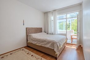 Flat With Balcony 4 min to Akmerkez Mall in Etiler