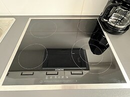 Chic Studio in the Heart of the City