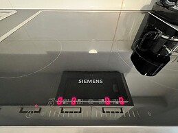 Chic Studio in the Heart of the City