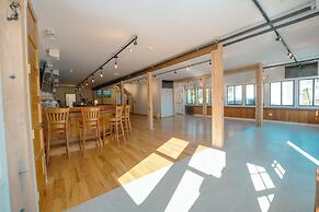 Hampton Bays Hotel on Main