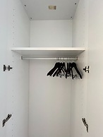 Vibrant Omonia Oasis, Modern Apartment in the Heart of Athens