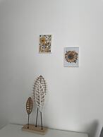 Vibrant Omonia Oasis, Modern Apartment in the Heart of Athens