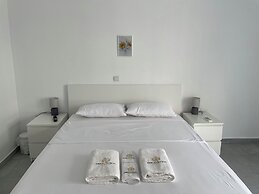 Vibrant Omonia Oasis, Modern Apartment in the Heart of Athens