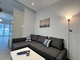 Vibrant Omonia Oasis, Modern Apartment in the Heart of Athens