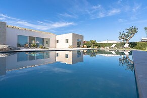 Villa Ophelia Stunning Pool