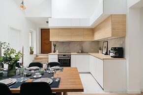 Dragonfly Old Town Apartment - LoftAffair