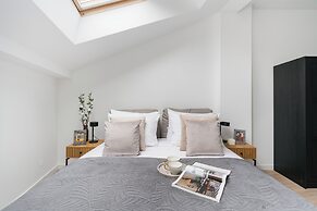 Dragonfly Old Town Apartment - LoftAffair