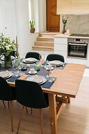 Dragonfly Old Town Apartment - LoftAffair