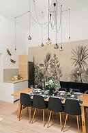 Dragonfly Old Town Apartment - LoftAffair