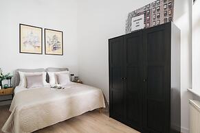 Dragonfly Old Town Apartment - LoftAffair