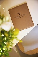 Vrachos Athens Suites