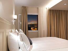 Vrachos Athens Suites