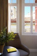 Vrachos Athens Suites