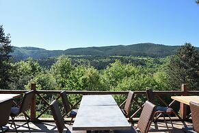 ÇAMPINARI DOĞA EVLERİ & RESTAURANT