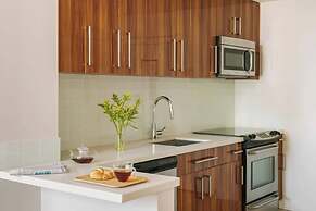 Stylish NOLA condos at 925 Common St