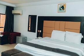 Aaron's Place Luxury Apartments & Rooms